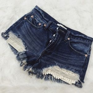 Free People Distressed Shorts Size 25